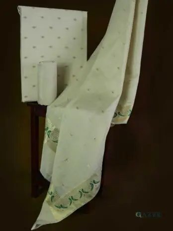 Gazer Premium Collection – 3 Piece Beige Zari Jacquard Suit with Elegant Border (GWP2502)